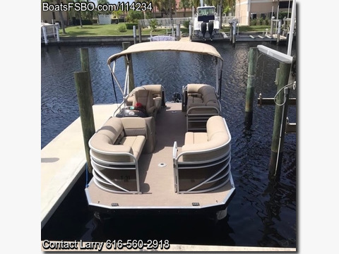 24'  2020 Sun Tracker Party Barge 22 DLX